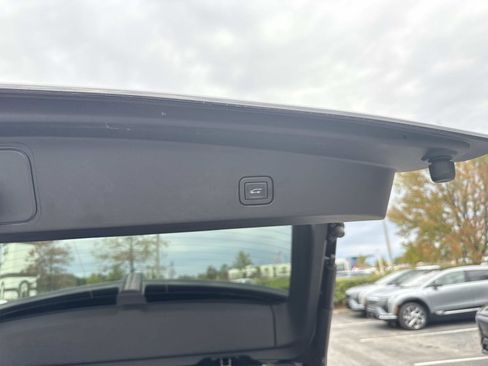 New 2025 Cadillac Lyriq Luxury image 13