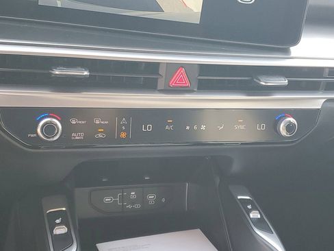 New 2026 Kia Sorento S image 18