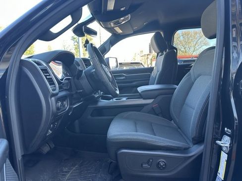 Used 2021 RAM 1500 Big Horn image 10