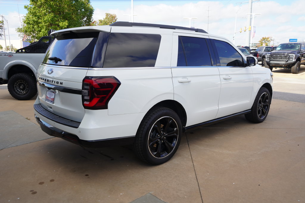 Certified 2022 Ford Expedition Limited AWD/4WD image 12