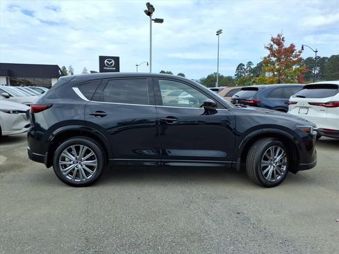 New 2025 MAZDA CX-5 Signature image 4