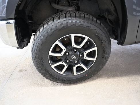 Used 2019 Toyota Tundra SR5 AWD/4WD image 30