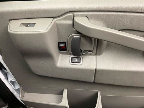 New 2026 Chevrolet Express 3500 RWD image 21