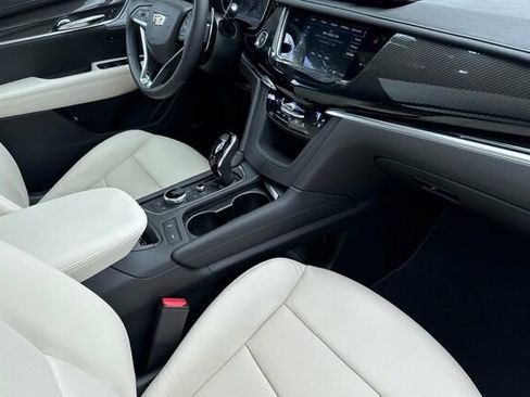 New 2025 Cadillac XT6 Sport image 17
