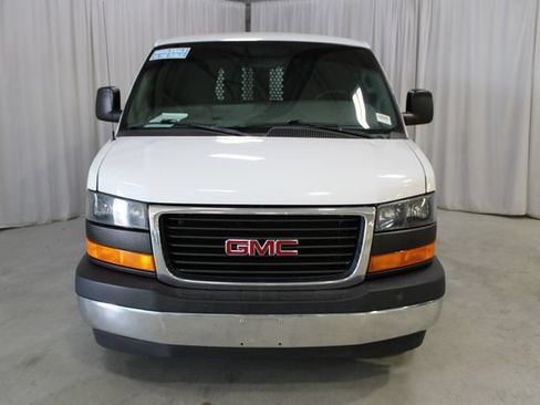 Used 2017 GMC Savana 2500 RWD image 33