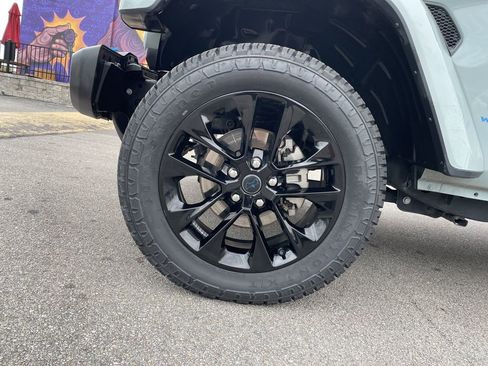 Certified 2024 Jeep Wrangler Unlimited Sahara AWD/4WD image 9