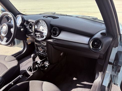 Used 2013 MINI Cooper Convertible FWD image 27