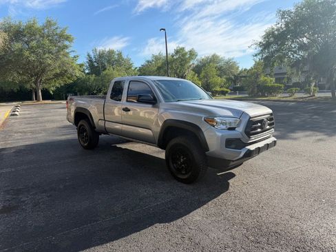 Used 2021 Toyota Tacoma SR w/ SX Package image 6
