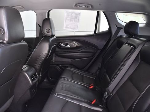 Used 2023 GMC Terrain SLT w/ Tech Package FWD image 22