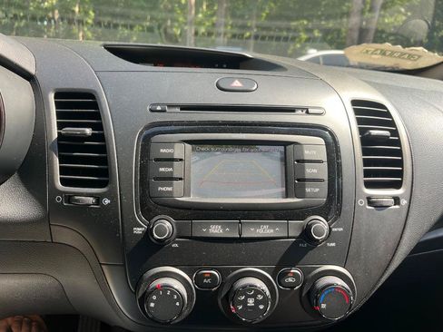 Used 2017 Kia Forte LX w/ LX Popular Package FWD image 43