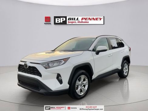 Used 2020 Toyota RAV4 XLE w/ Convenience Package image 1