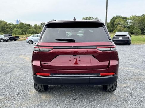 New 2025 Jeep Grand Cherokee Altitude AWD/4WD image 20
