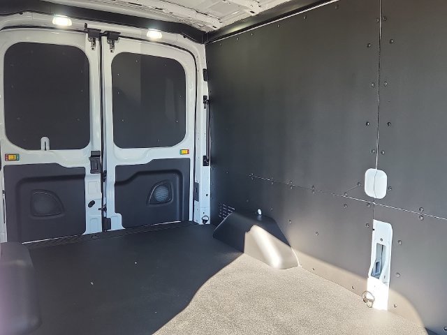 New 2026 Ford Transit 250 148 Medium Roof Extended AWD w/ Load Area Protection Package image 7