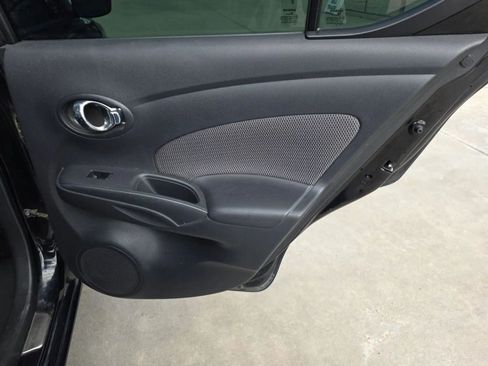 Used 2015 Nissan Versa w/ SL Tech Package FWD image 12