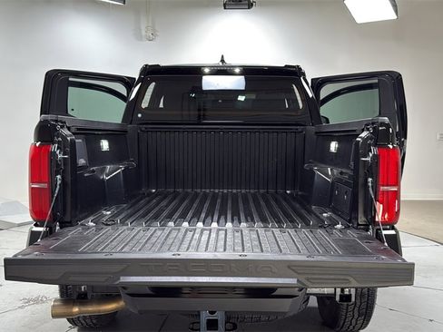 Certified 2025 Toyota Tacoma TRD Off-Road image 16
