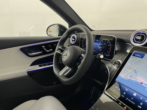 New 2026 Mercedes-Benz GLC 300 image 10