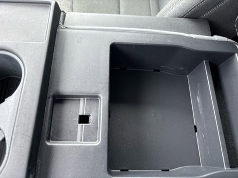 Used 2021 Ford F150 XLT image 39