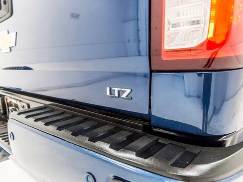 Used 2016 Chevrolet Silverado 1500 LTZ Z71 w/ LTZ Plus Package AWD/4WD image 7
