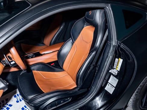 Used 2014 Ferrari F12 Berlinetta RWD image 9