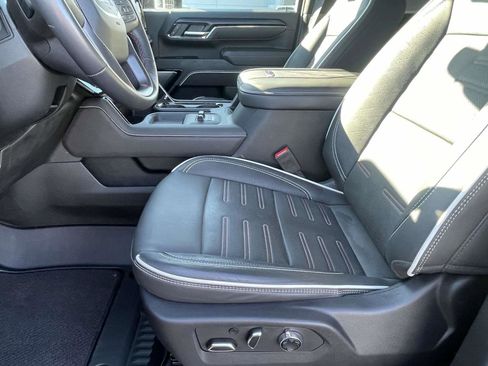 Certified 2024 GMC Sierra 2500 AT4X image 8