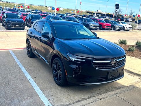 Used 2023 Buick Envision Essence w/ Technology Package I image 3