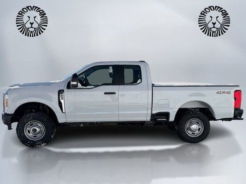 New 2026 Ford F250 XL w/ XL Off-Road Package image 8