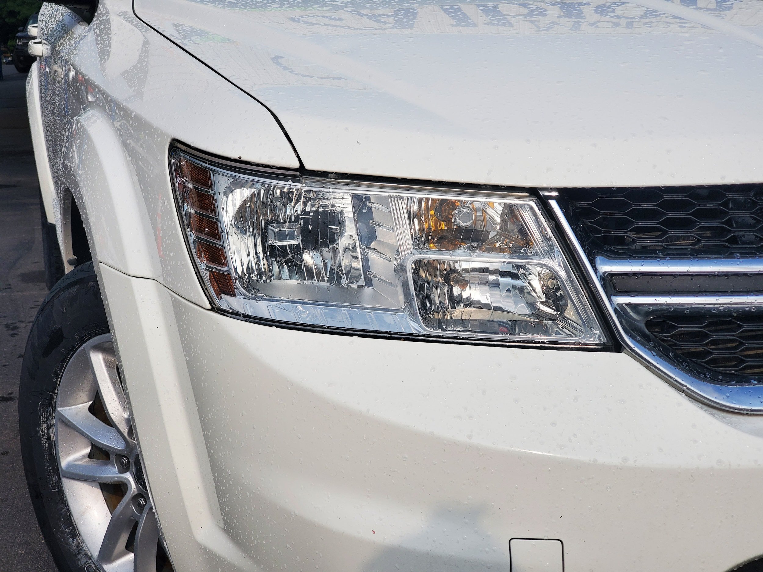 Used 2017 Dodge Journey SXT w/ Safe & Sound Group FWD image 6