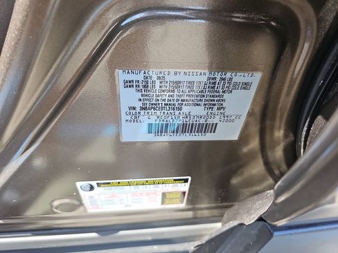 Used 2026 Nissan Kicks SV w/ SV Premium Package FWD image 32