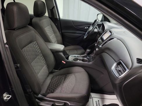 Used 2019 Chevrolet Equinox LT w/ Sun & Navigation Package image 28