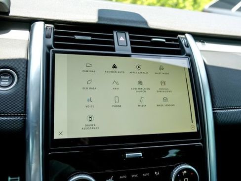 New 2026 Land Rover Discovery Limited Edition AWD/4WD image 42