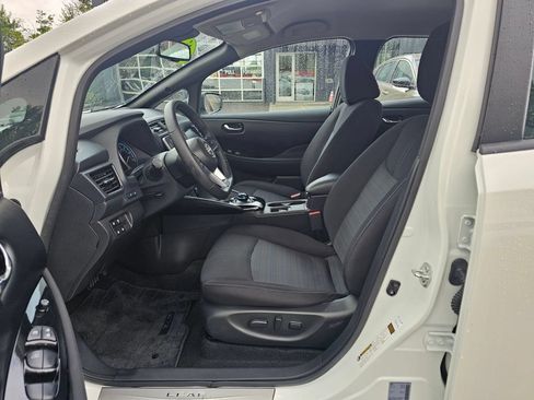 Used 2025 Nissan Leaf SV Plus FWD image 17