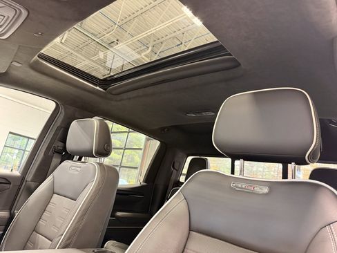 Used 2024 GMC Sierra 1500 AT4X image 30