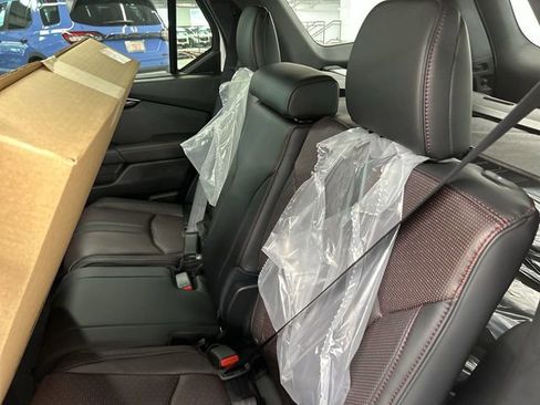 Certified 2025 Honda Pilot Black Edition image 23