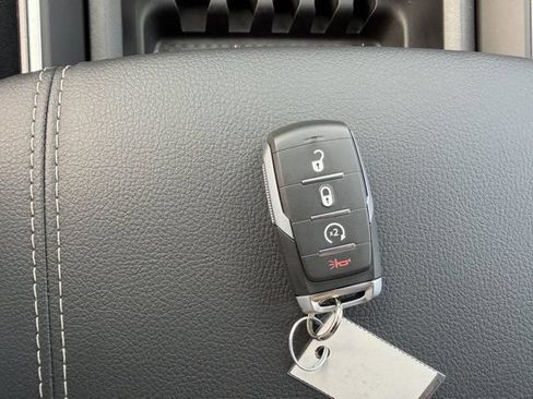 New 2026 RAM 1500 Express AWD/4WD image 25