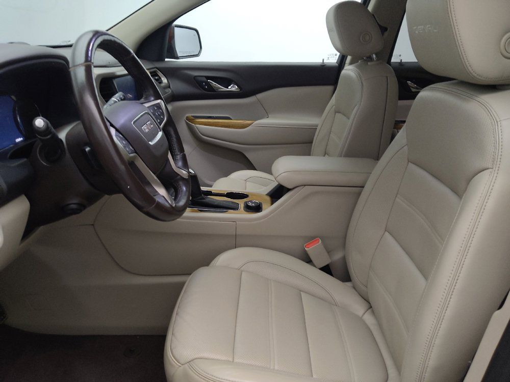 Used 2017 GMC Acadia Denali w/ Technology Package FWD image 17