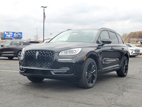 New 2026 Lincoln Corsair Reserve w/ Jet Appearance Package image 2