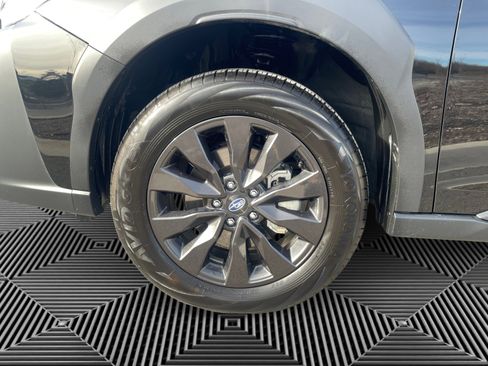 Used 2025 Subaru Outback Onyx Edition image 18