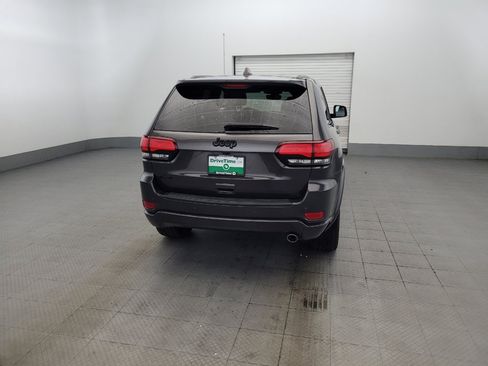 Used 2019 Jeep Grand Cherokee Altitude AWD/4WD image 7
