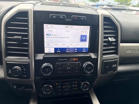 Used 2021 Ford F250 Lariat w/ Lariat Value Package AWD/4WD image 8