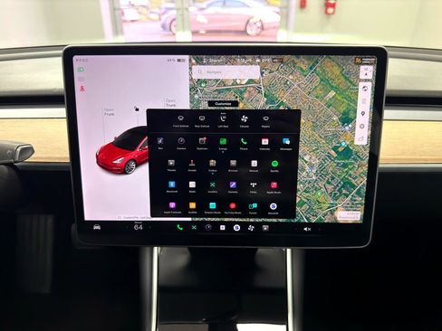 Used 2018 Tesla Model 3 Long Range image 18