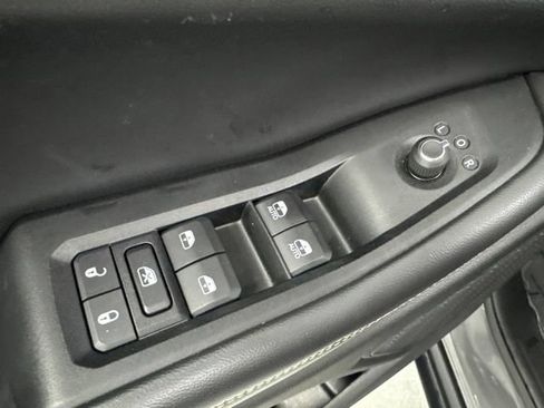 Used 2023 Jeep Grand Cherokee L Laredo AWD/4WD image 21