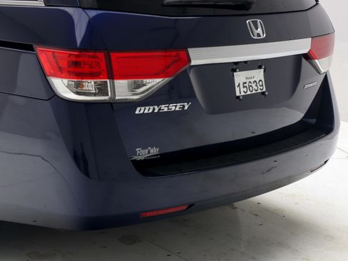 Used 2016 Honda Odyssey SE image 10