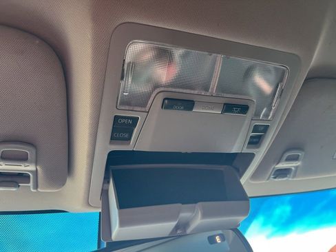 Used 2017 Toyota Avalon XLE Premium w/ Protection Package image 74