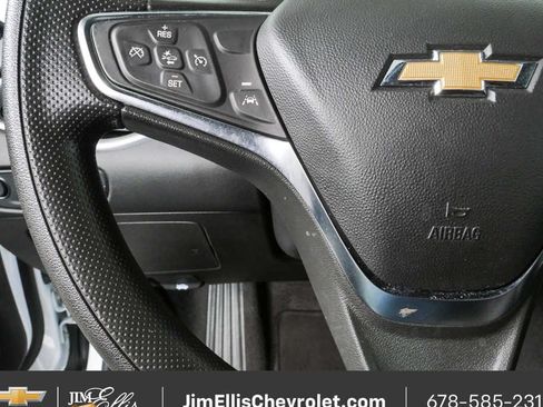 Used 2025 Chevrolet Malibu LT FWD image 9