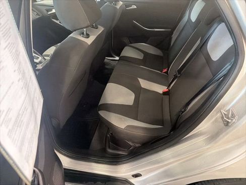 Used 2014 Ford Focus SE w/ SE Sport Package FWD image 10