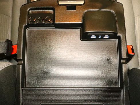 Used 2023 RAM 1500 Classic SLT w/ Trailer & Traction Group image 40