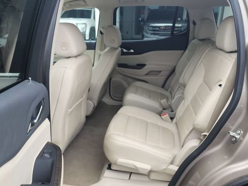 Certified 2022 GMC Acadia Denali w/ Denali Technology Package AWD/4WD image 25
