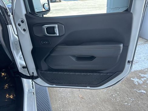 Used 2021 Jeep Gladiator High Altitude image 29