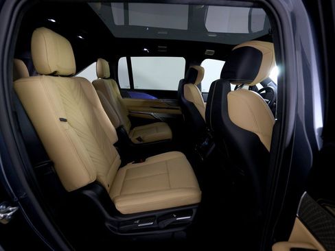 Used 2025 Cadillac Escalade IQ Sport 2 image 13