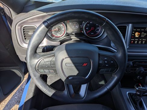 Used 2020 Dodge Charger SXT image 25